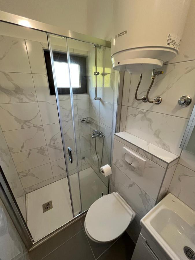 Apartmani Sekana Starigrad Paklenica Luaran gambar