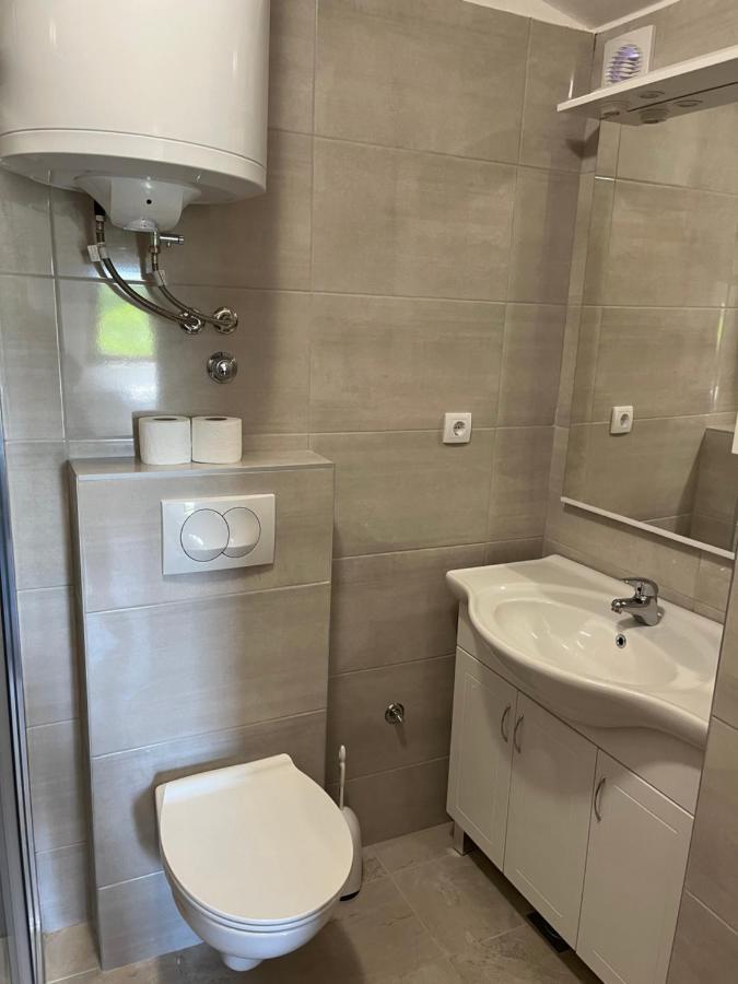 Apartmani Sekana Starigrad Paklenica Luaran gambar