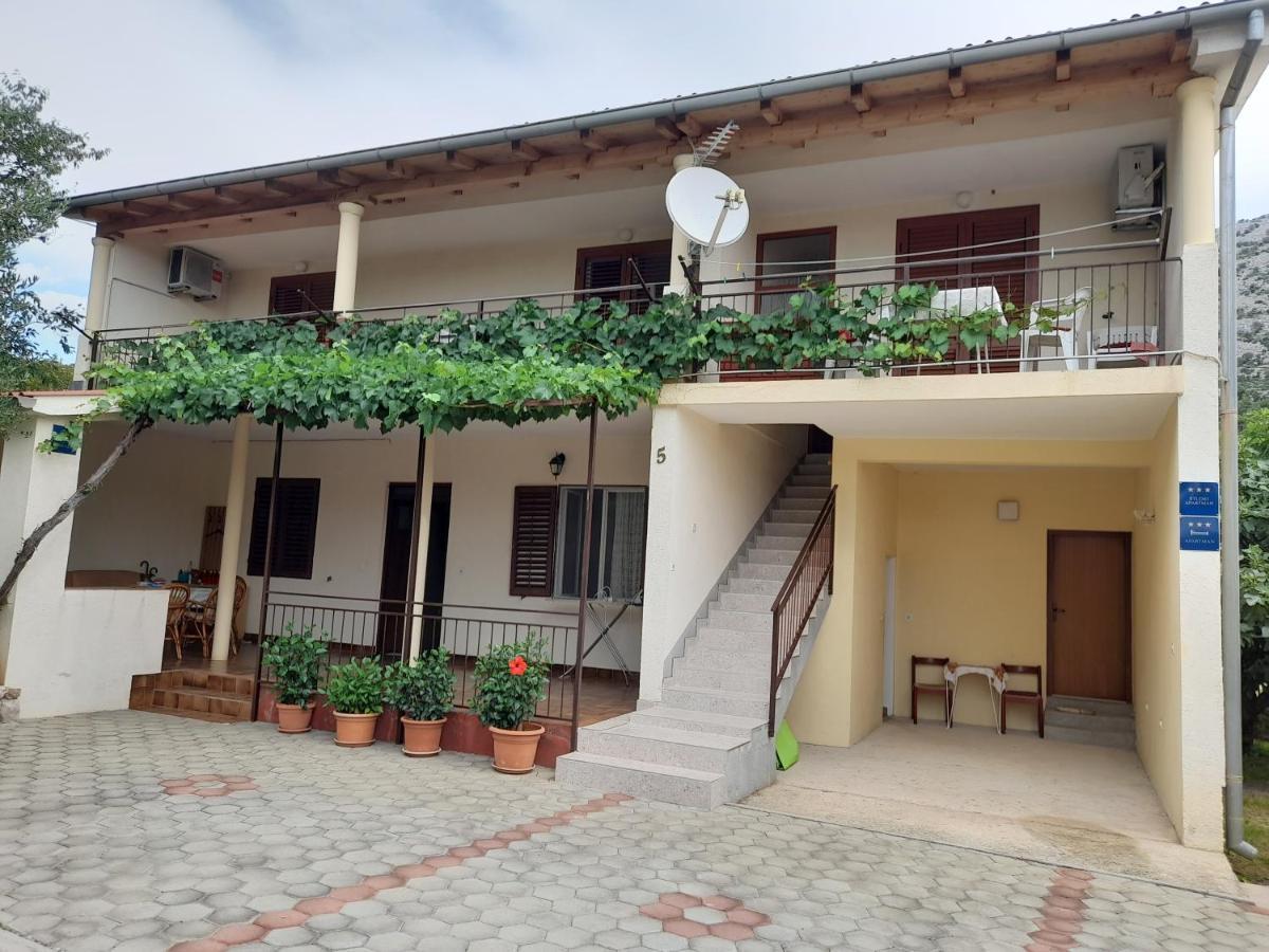 Apartmani Sekana Starigrad Paklenica Luaran gambar