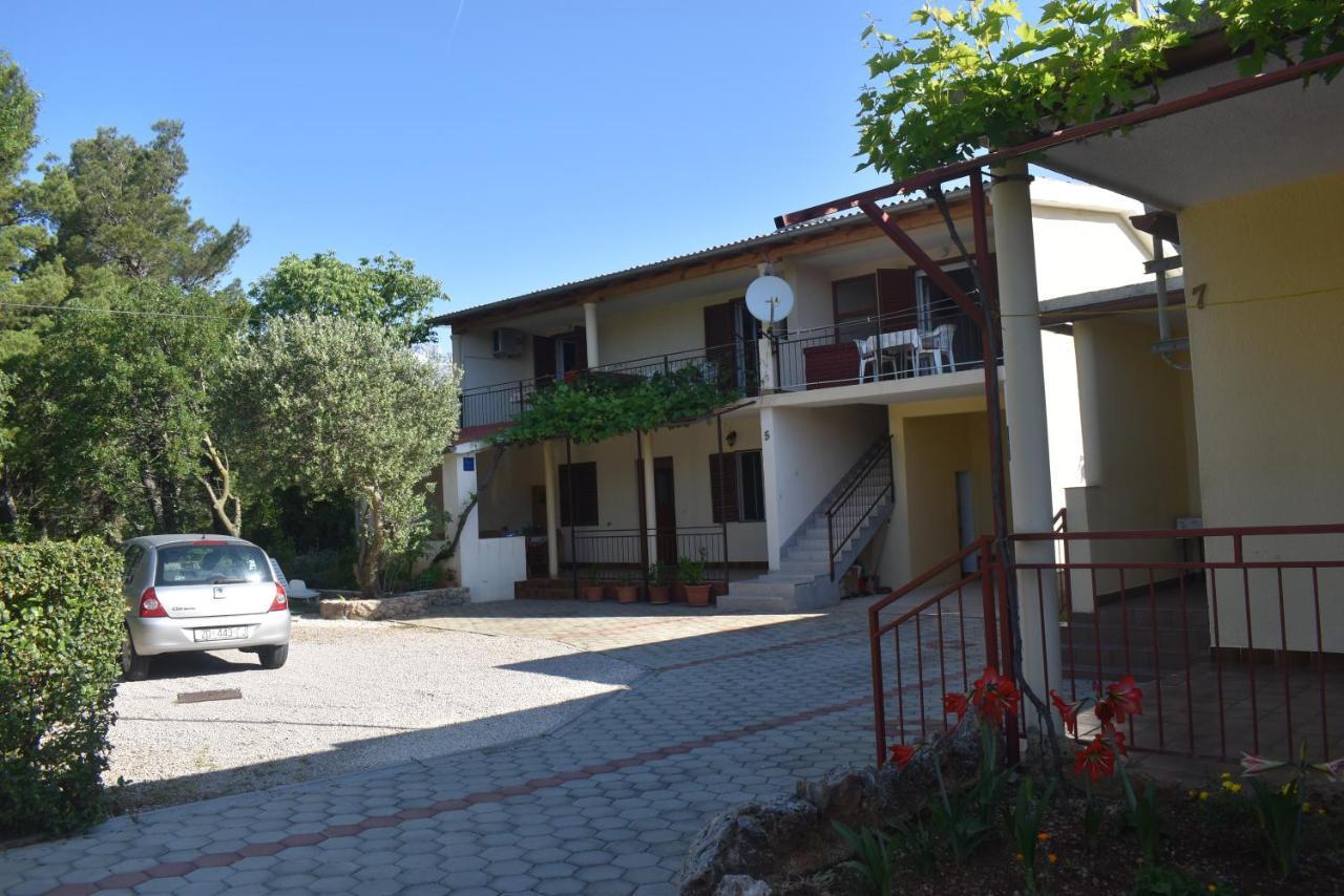 Apartmani Sekana Starigrad Paklenica Luaran gambar